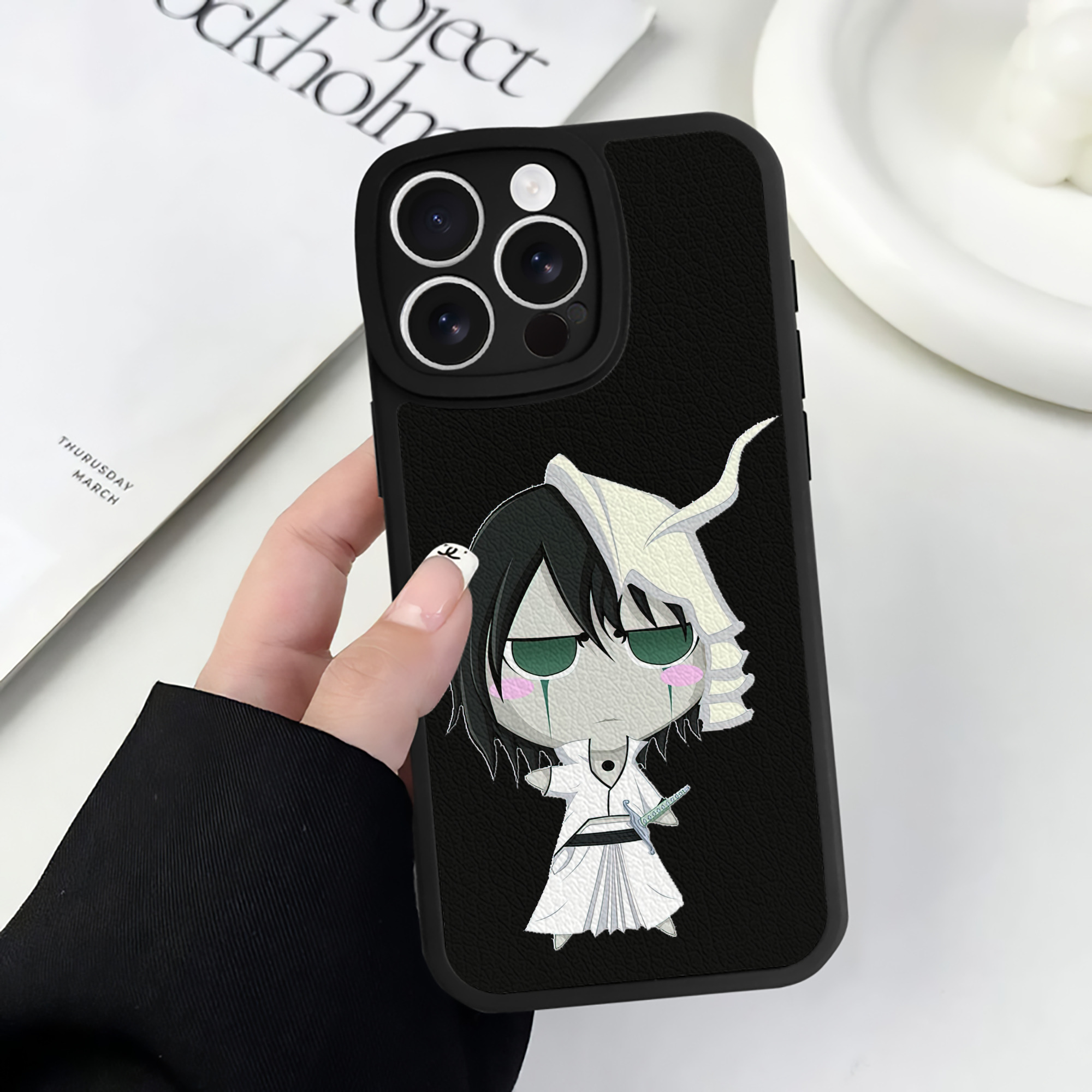 （画像用） ブリーチ ウルキオラ·シファー BLEACH Ulquiorra cifer 【iPhone 16シリーズ対応】シリコンスマホケース（レザー調） 材質：シリコン